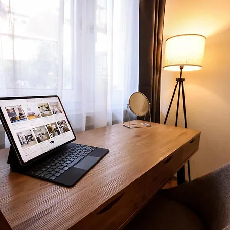 Daire Stilvoll, Innenstadt, Parken *